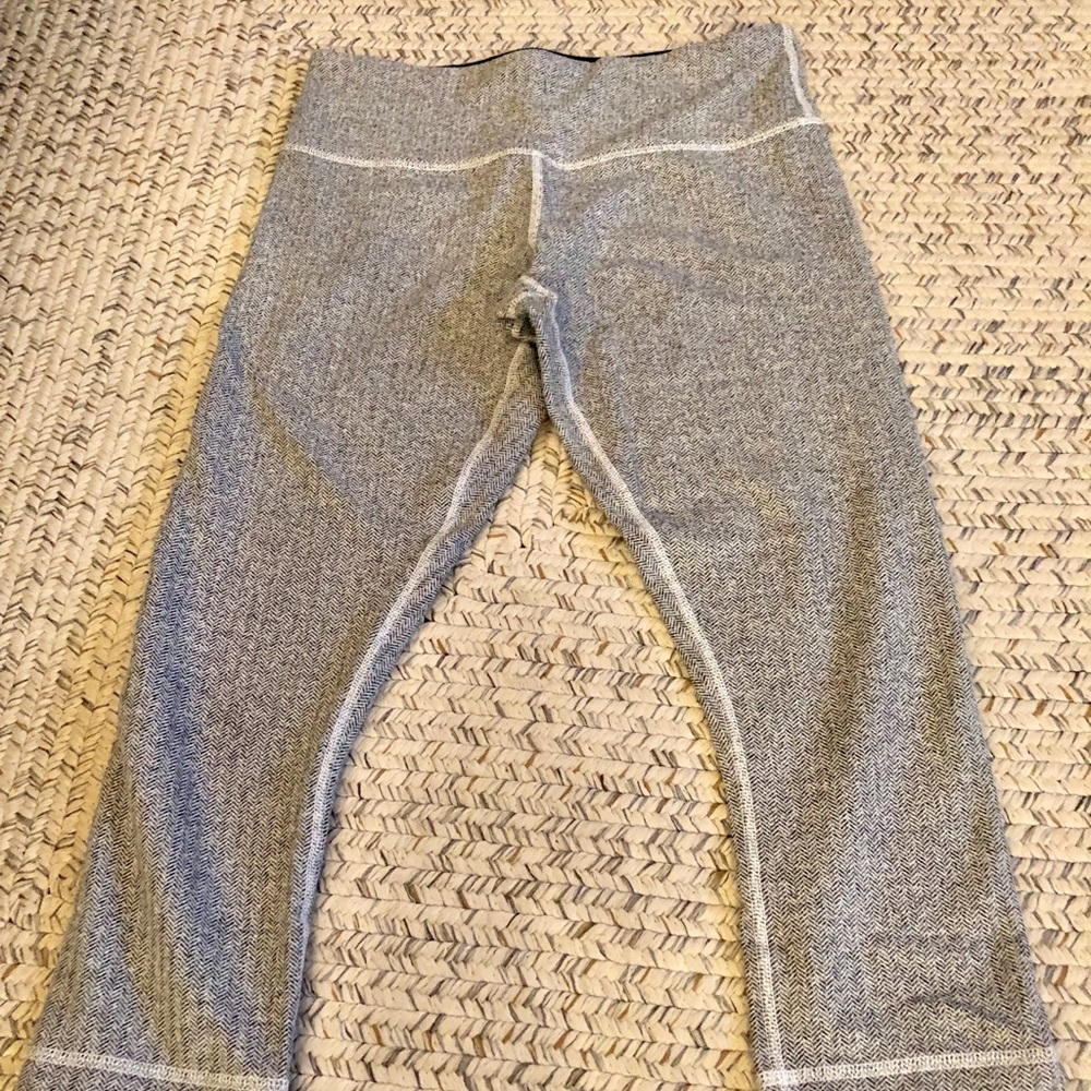 Lululemon Herringbone Cropped Pants